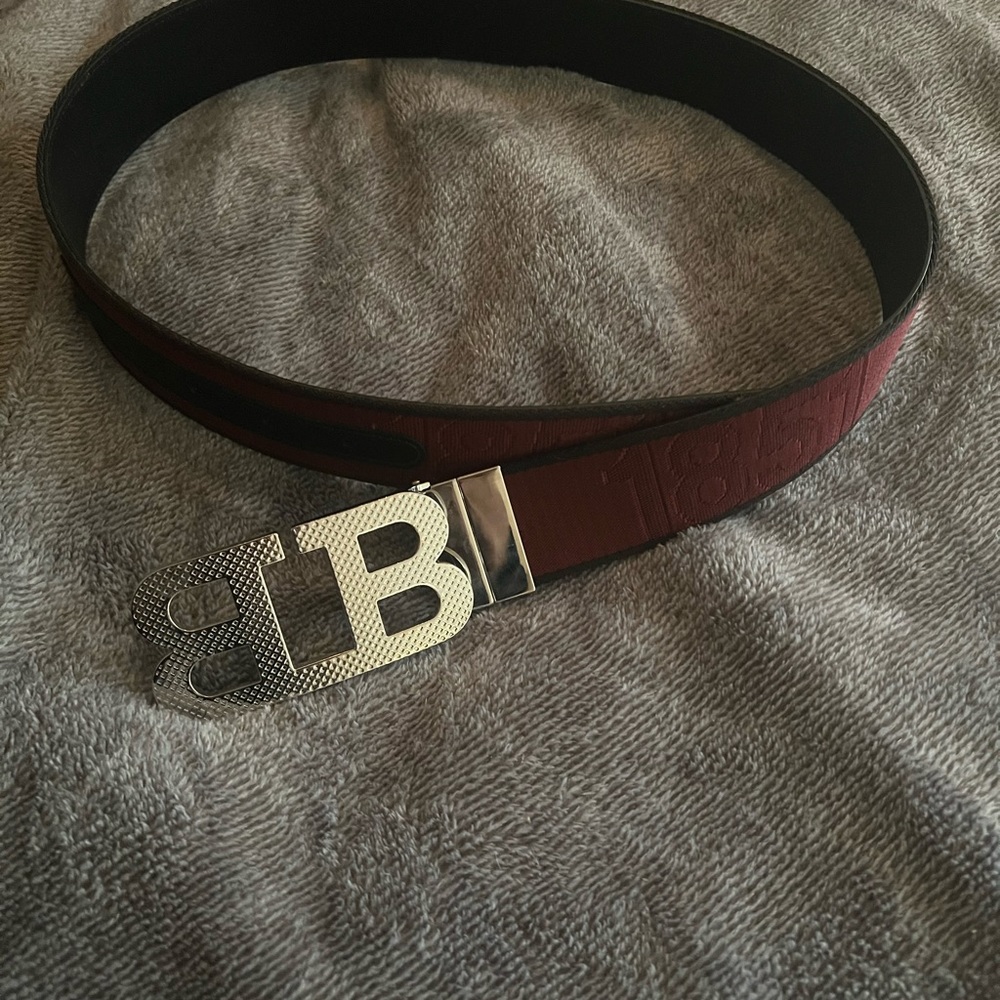 Bally Mirror “ B “ Belt *Read Description*